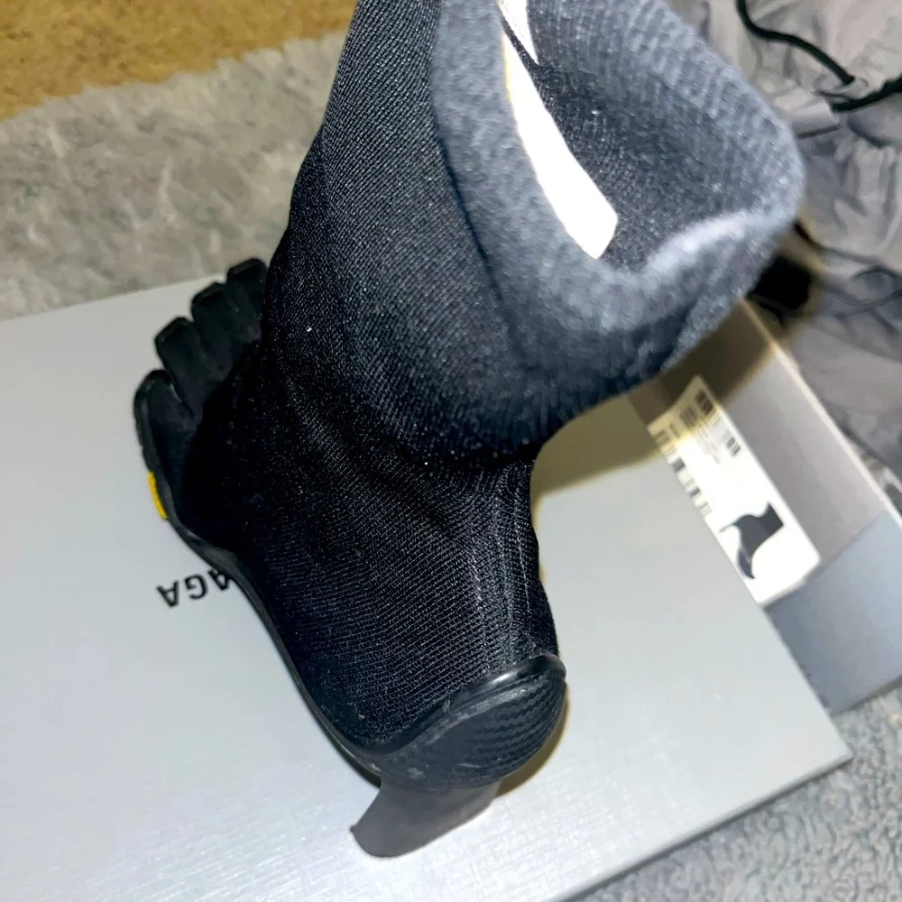 Heel Sock Bootie , Balenciaga Brand Women Size 9.5 Still Look New - Picture 7 of 10